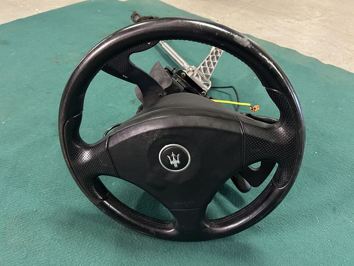 Maserati 4200 GT Spider stuurkolom compleet
