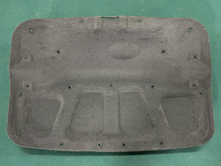 Maserati 4200 Spider kofferbak afwerktapijt