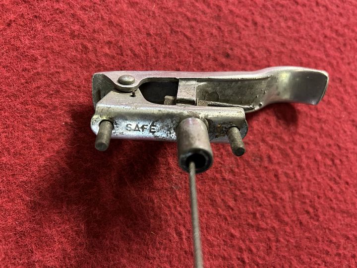 Maserati Mexico interieur motorkap kofferslot hendel – Foto 3