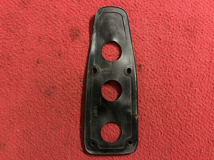 Maserati Sebring achterlichtrubber – Foto 2