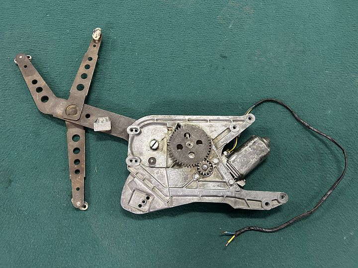 Opel Monza A raammechanisme