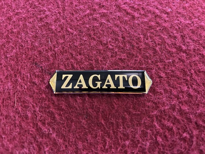 ZAGATO”-embleem