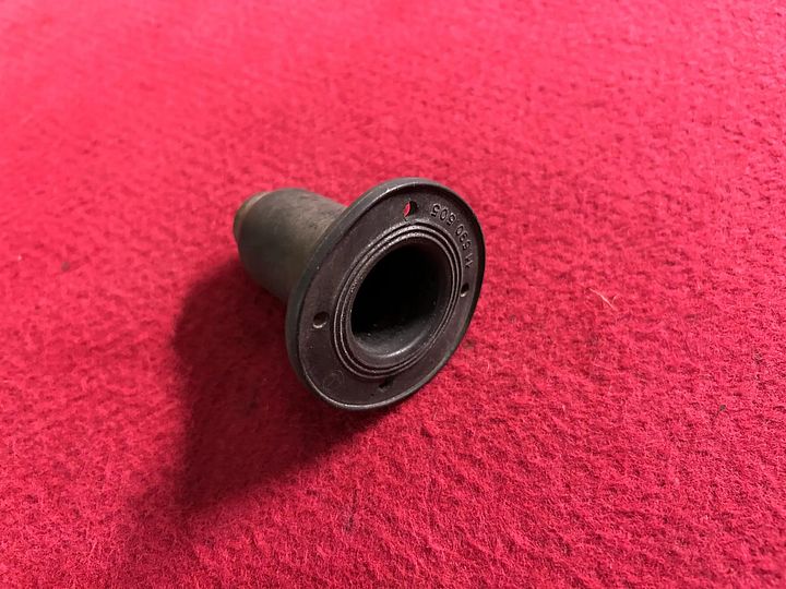 Rubber doorvoertule