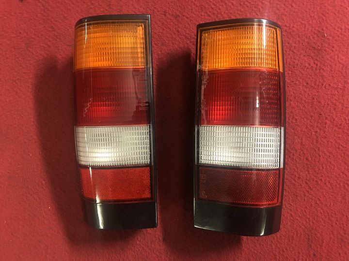 Opel Kadett D Caravan set achterlichtunit
