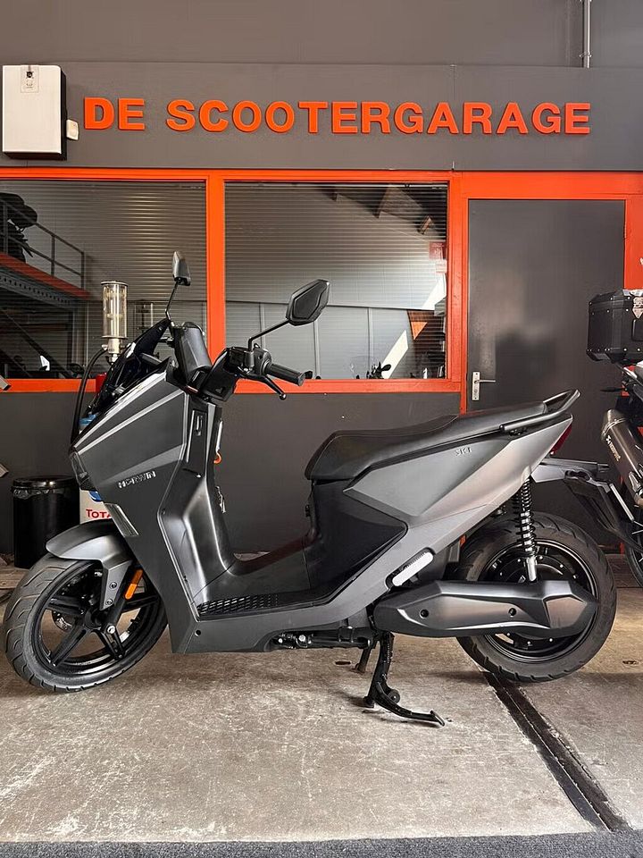 Horwin SK1 elektrische scooter snor 25km 2024 – Foto 4