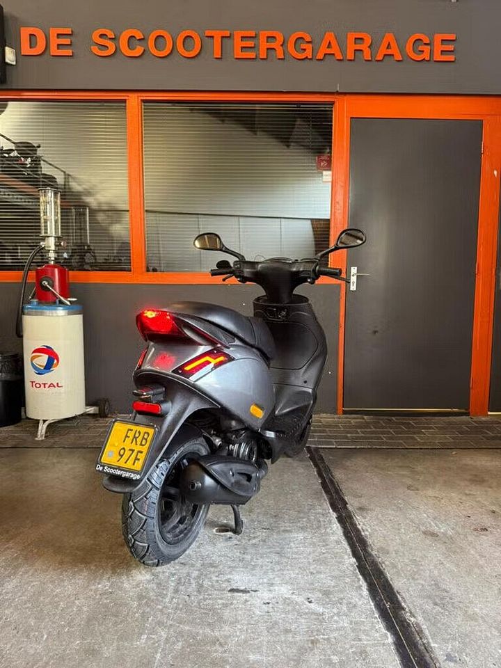 Piaggio Zip 45km Brom 2023 – Foto 3