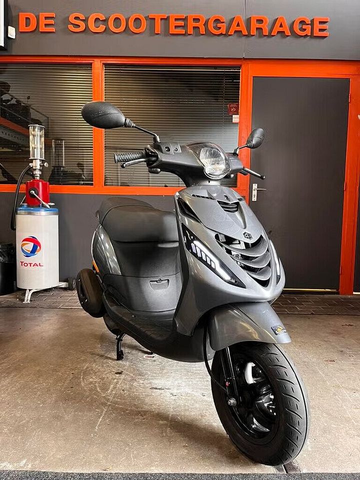 Piaggio zip brom 45km 2024