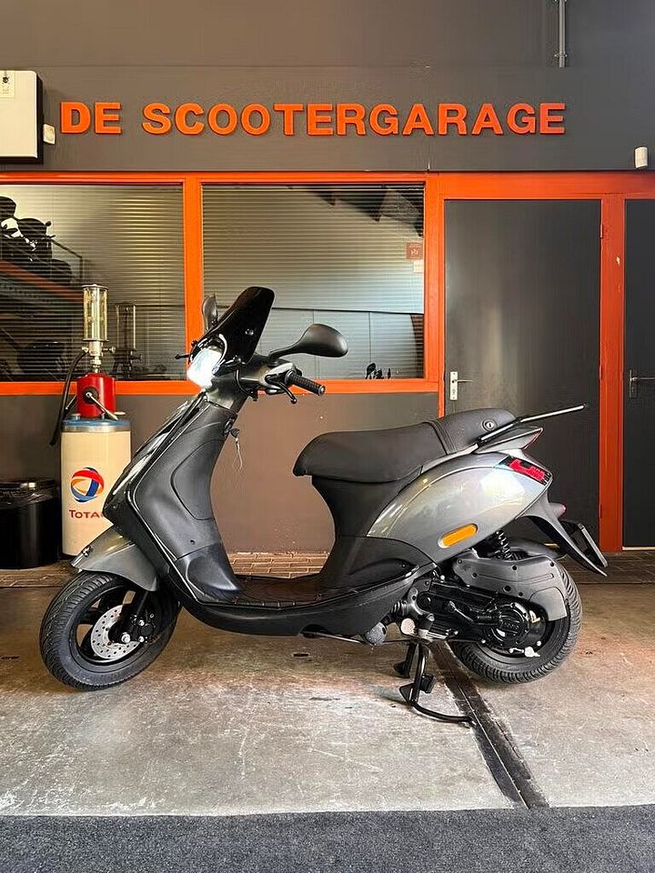 Piaggio Zip Brom 45km e3 SP 2017 FULL Porsche grijs – Foto 4