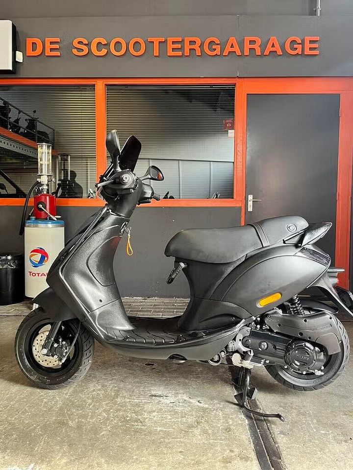 Piaggio Zip brom 45km e5 2023 FULL – Foto 4