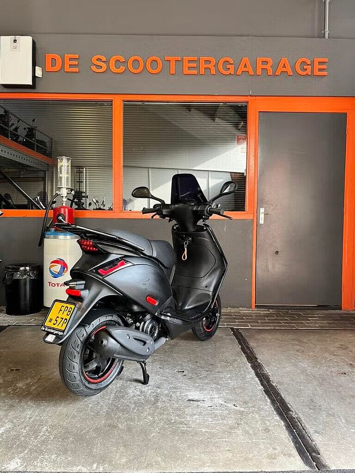 Piaggio Zip iget brom e5 45km 2023 FULL – Foto 3