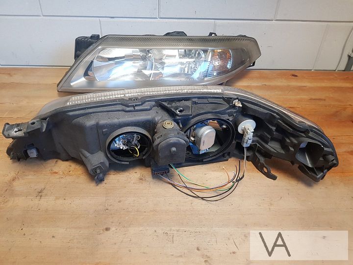 Renault Laguna 2000 - 2005 xenon koplamp rechts passagier – Foto 8