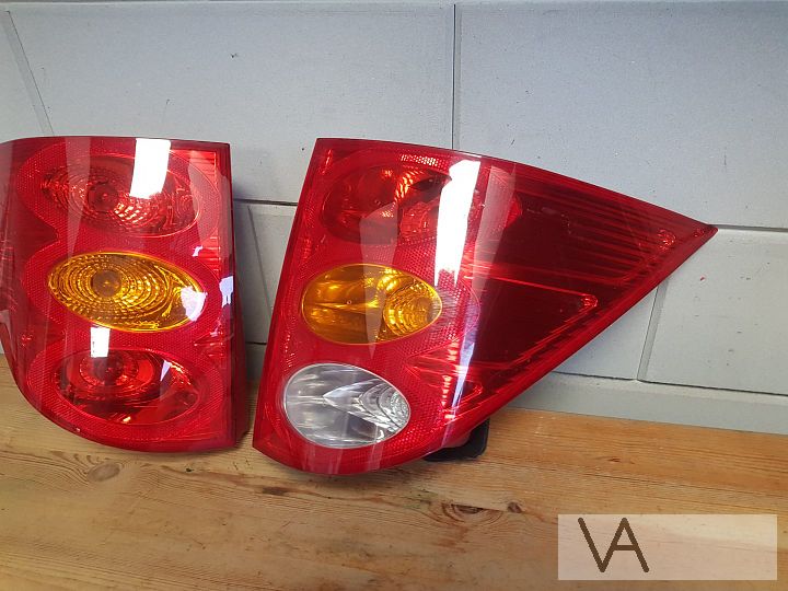 Peugeot 1007 2005-2010 achterlicht rechts €30 passagier – Foto 3