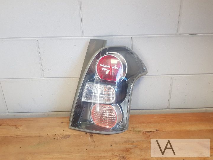 Toyota Corolla verso 2004 - 2010 achterlicht rechts €75