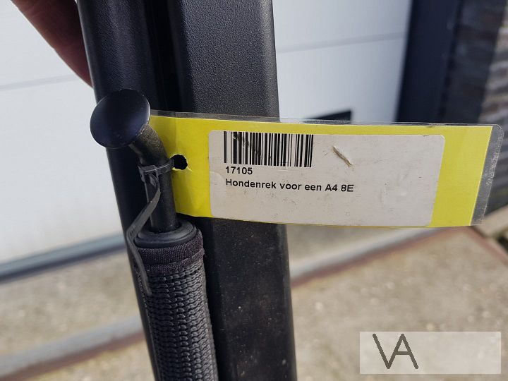 Audi A4 avant station 2000 - 2008 hondenrek bagagerek €40 – Foto 3