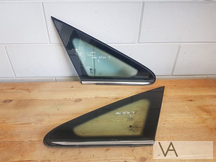 Opel Zafira B 2005 - 2012 zijruit ruit vooraan rechts €20