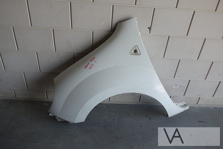 Voorscherm spatbord wit Renault Kangoo 2008 - 2013 €50