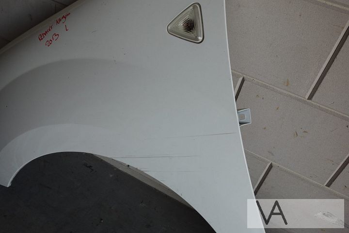 Voorscherm spatbord wit Renault Kangoo 2008 - 2013 €50 – Foto 3