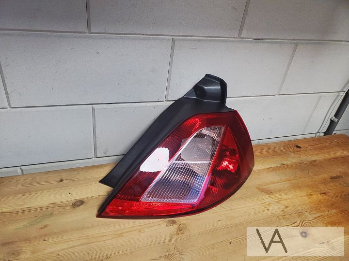 Renault Megane hatchback 2002 - 2006 achterlicht rechts €20 – Foto 2