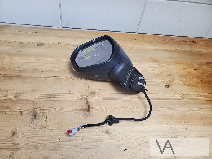 Ford Fiesta 2017 -2023 spiegel links 12 draden dodehoek €100