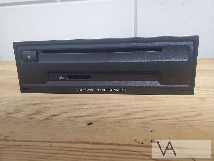 VW Golf 7 2012 - 2018 multimedia radio module 5g0035820 €100
