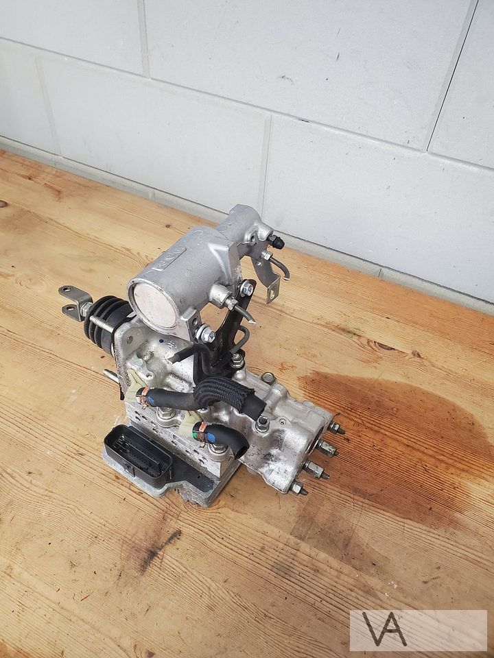 Toyota Auris 2012 - 2018 abs pomp 1.8 hybrid compleet €100 – Foto 3