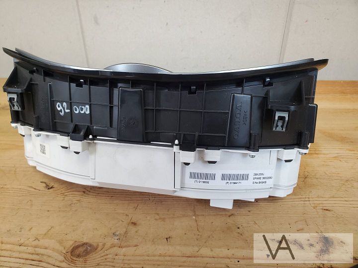 Volvo V40 2012 - 2015 tellerklok cockpit 31394171 diesel €50 – Foto 3