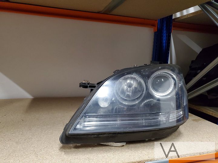 Mercedes ML W164 2005 - 2009 xenon koplamp zwarte inleg €350 – Foto 2