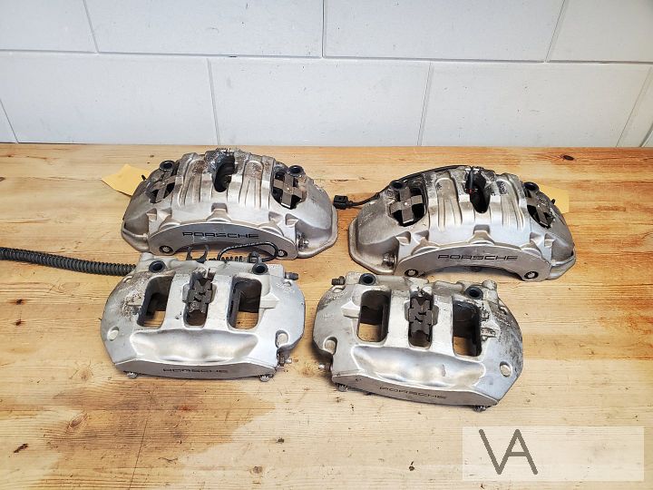Porsche Cayenne / Panamera 4 pots remklauw set ACHTER €299