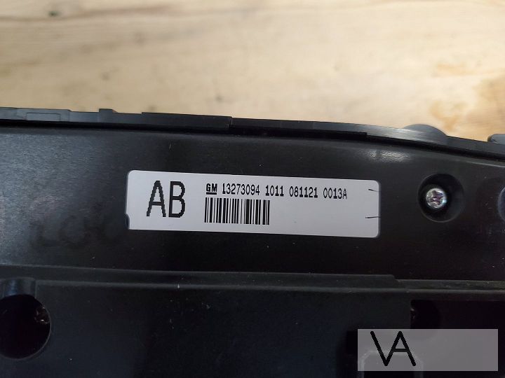 Opel Insignia A 2008 - 2016 kachel bediening paneel 13273094 – Foto 2