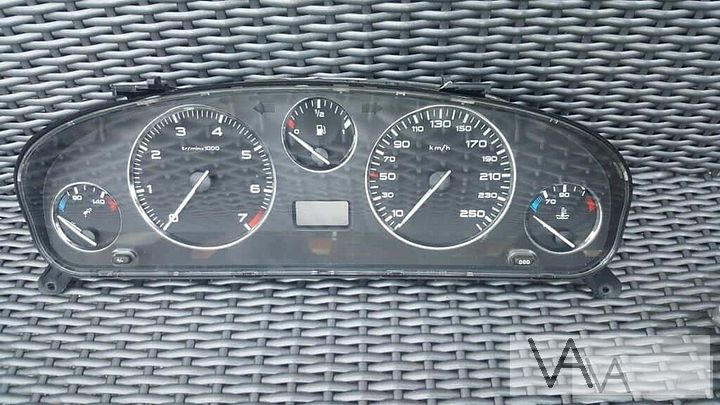 Peugeot 406 coupe 1997 - 2005 tellerbak cockpit hand en aut
