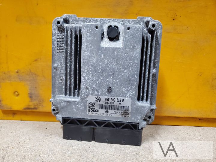 VW Golf 5 / Touran 1.9 tdi BKC motorcomputer ECU 03G906016R