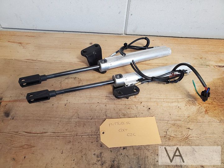 Mitsubishi Colt czc cabrio hydraulische cilinder dakcilinder