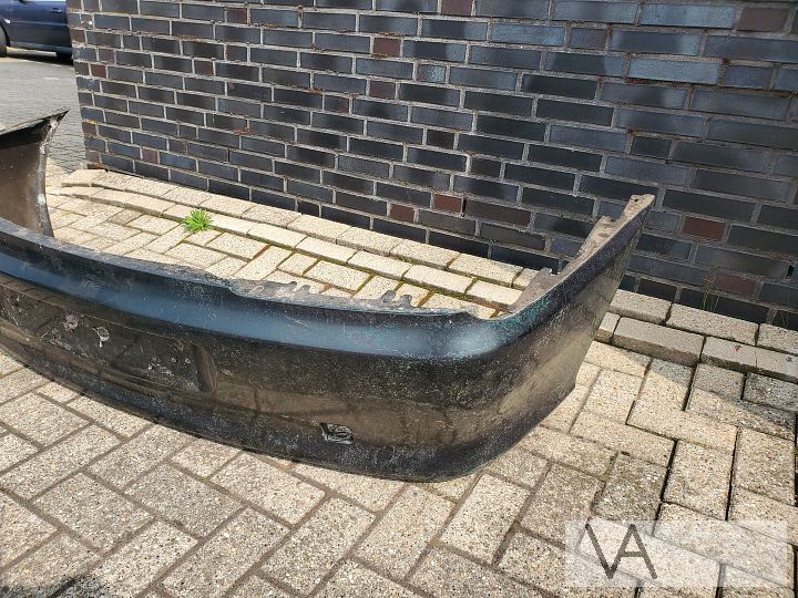 Peugeot 406 coupe 1997 -2005 achterbumper lichte schade €150 – Foto 4