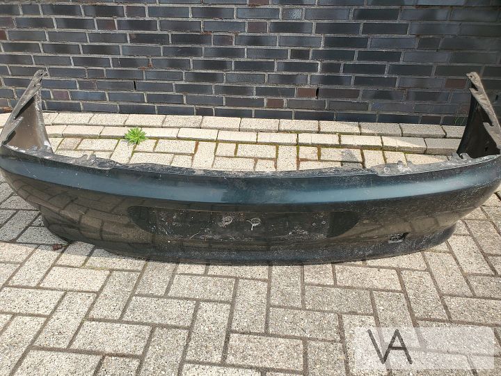 Peugeot 406 coupe 1997 -2005 achterbumper lichte schade €150 – Foto 3