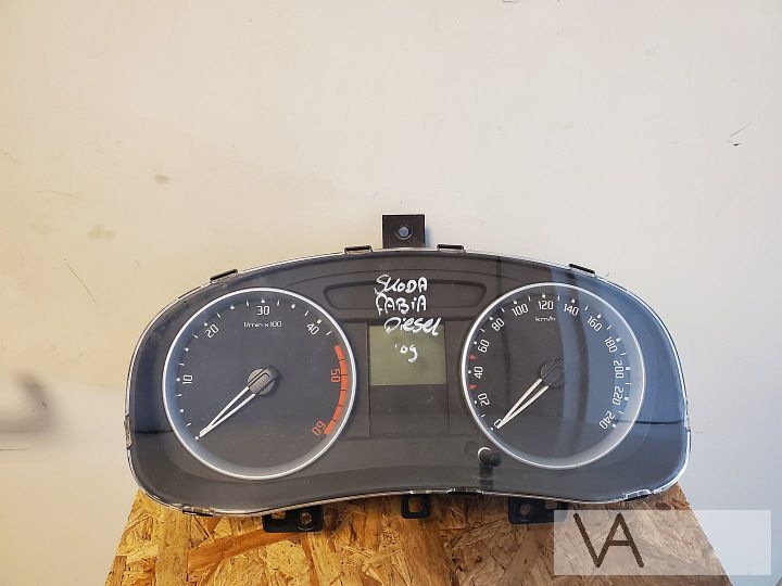 Skoda Fabia 2008 - 2014 tellerklok cockpit DIESEL 5j0920811c