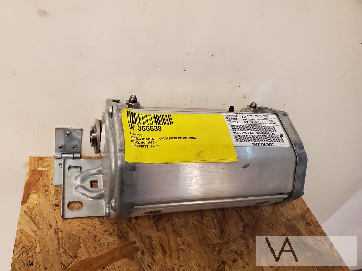 BMW 1 serie E81 E87 dashboard airbag facelift 1 stekker €30
