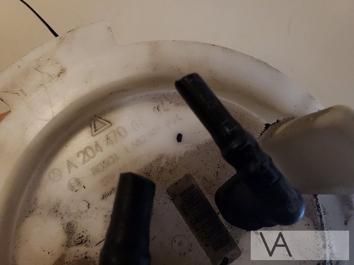 Mercedes C klasse W204 2007 - 2014 brandstofpomp in tank €50 – Foto 2