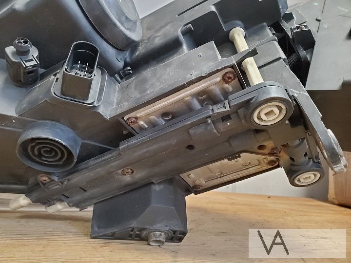 VW Phaeton 3d 2002 -2010 xenon koplamp rechts met bocht €150 – Foto 5