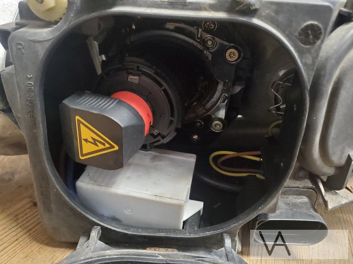 Audi A8 d2 1999 - 2003 xenon koplamp links 4d0941003ak €200 – Foto 5