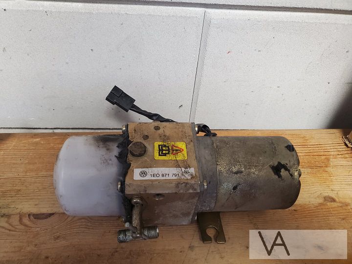VW Golf 3 en 4 cabrio dakpomp hydrauliek 1e0871791 €75