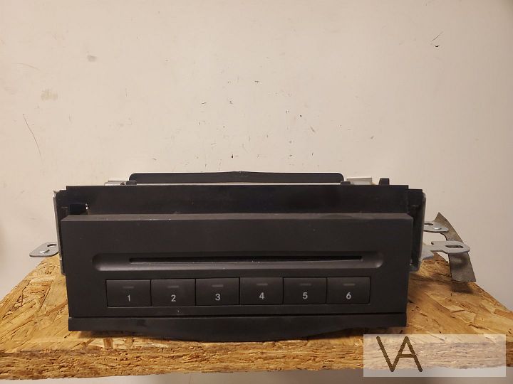 Mercedes E klasse W211  ML W164 cd wisselaar dashboardkastje
