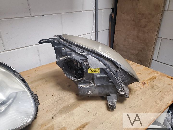 Mercedes R klasse W251 2005 - 2010 xenon koplamp links €150 – Foto 3