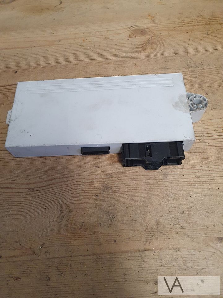 BMW 1 serie E87 / 3 E90 E91 BCM comfort Cas 2 module 6981416