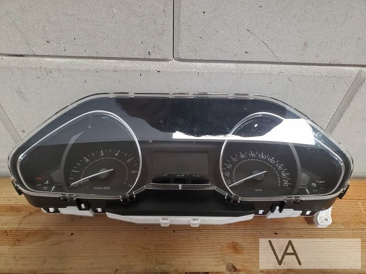 Peugeot 2008 van 2013 - 2020 tellerklok cockpit 9678506880