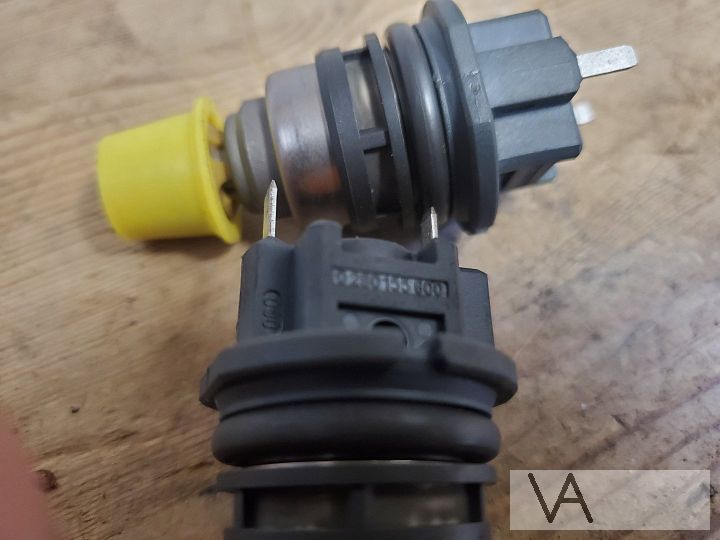 VW Golf 3 / Corrado injector benzine 2.0 benzine 0280155600 – Foto 2