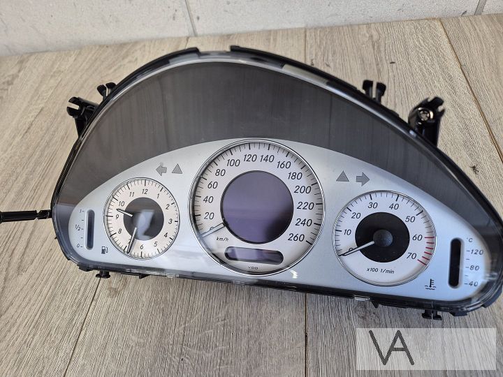 Mercedes E klasse W211 02 - 09 tellerbak cockpit a2115404711 – Foto 2
