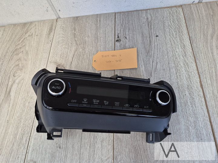 Toyota Yaris 4 2020 - 2025 kachelbediening climate control