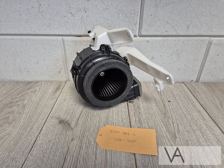 Toyota Yaris (cross) 2020 - 2025 accu koel ventilator €40