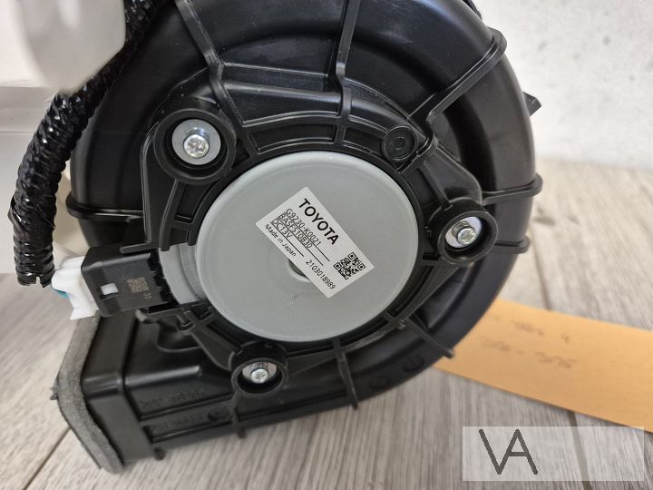 Toyota Yaris (cross) 2020 - 2025 accu koel ventilator €40 – Photo 2