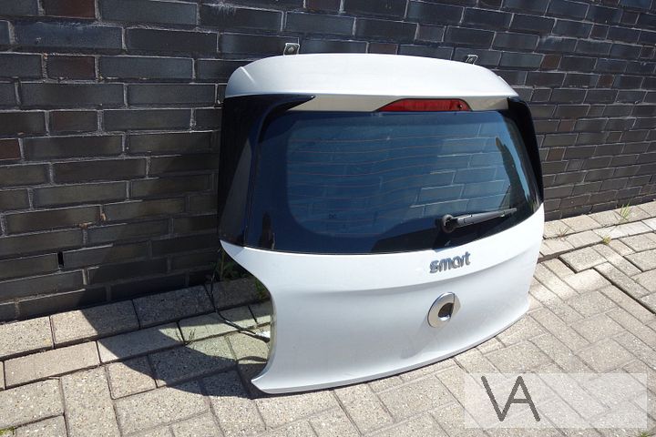 Smart Forfour 2014 - 2019 achterklep wit en zilver €100 – Foto 3